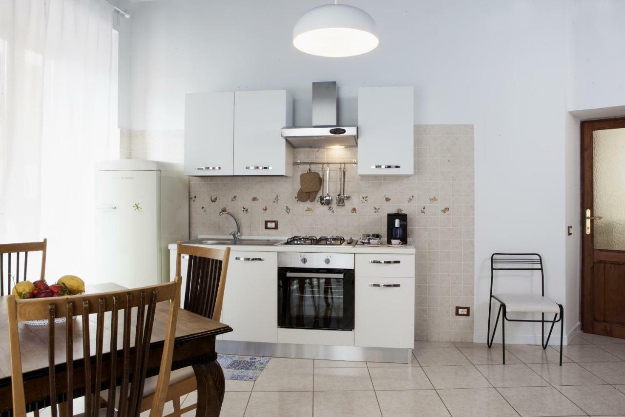 Carletti Urban Flat Apartment วิแตร์โบ ภายนอก รูปภาพ